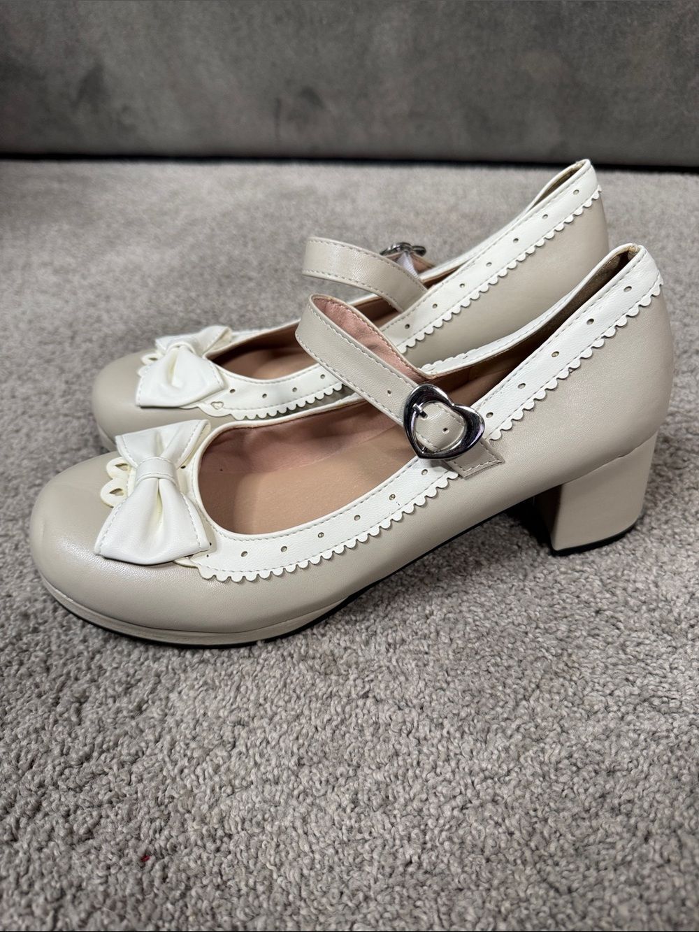 Women’s Chunky Heel Mary Jane Pumps Cute Bow Hearts Round Toe Size 9.5 NEW *READ - Picture 4 of 15